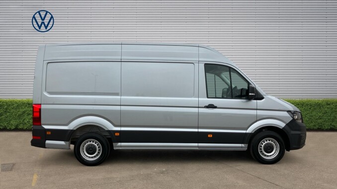 Volkswagen Crafter Cr35 Mwb Diesel Fwd 2.0 TDI 140PS Commerce Business High Roof Van - Image 4